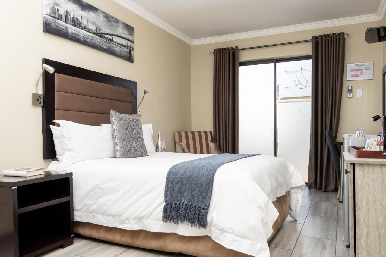 Q'S Boutique Stay Standerton 외부 사진