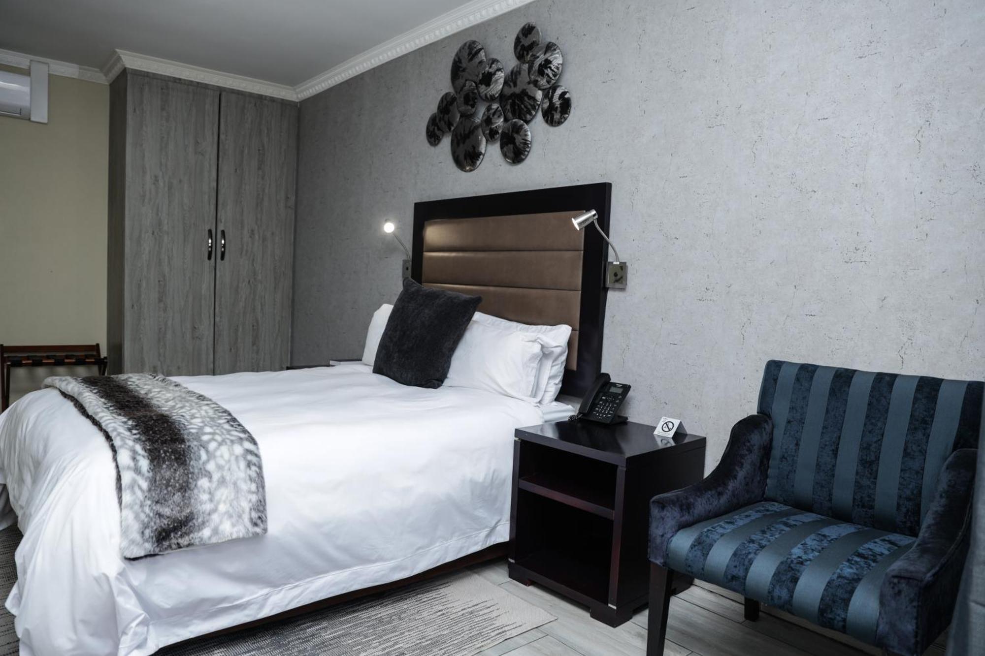 Q'S Boutique Stay Standerton 외부 사진