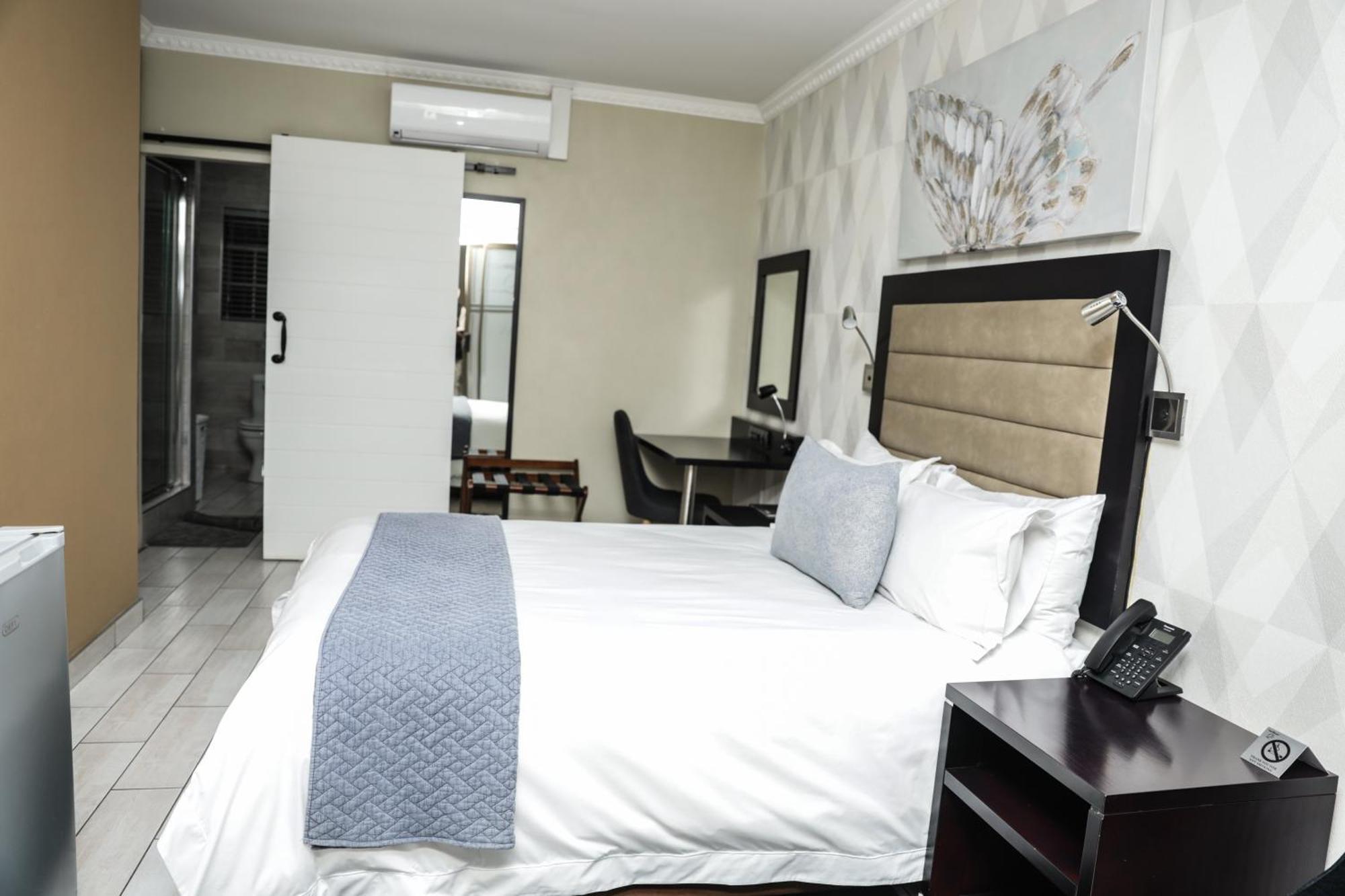 Q'S Boutique Stay Standerton 외부 사진